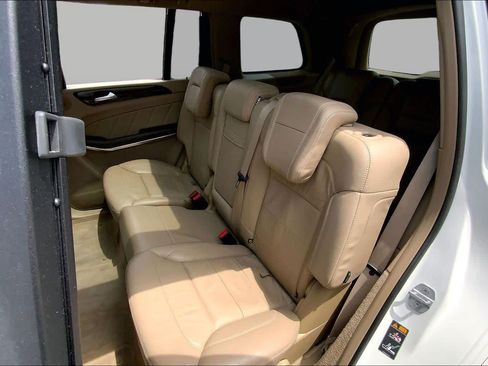 Used 2014 Mercedes-Benz GL 550 4MATIC image 20