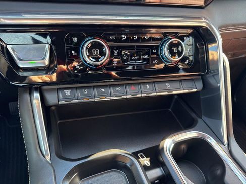 Used 2026 GMC Sierra 2500 Denali Ultimate w/ Max Trailering Package image 13