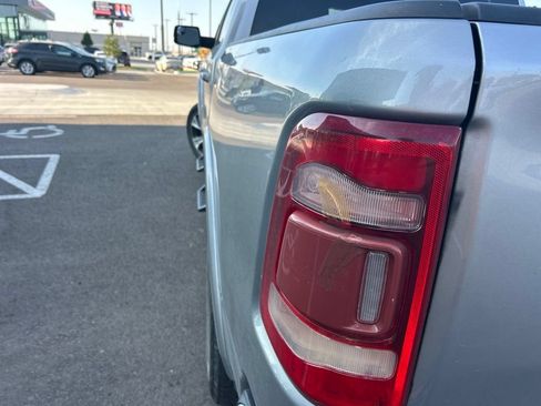 Used 2019 RAM 1500 Laramie w/ Sport Appearance Package AWD/4WD image 12
