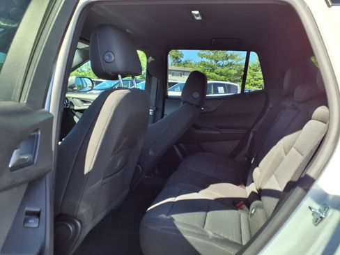 Used 2026 Chevrolet Equinox LT FWD image 19