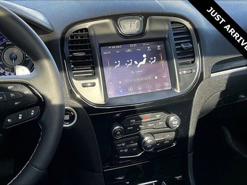 Used 2023 Chrysler 300 S w/ Comfort Group image 9