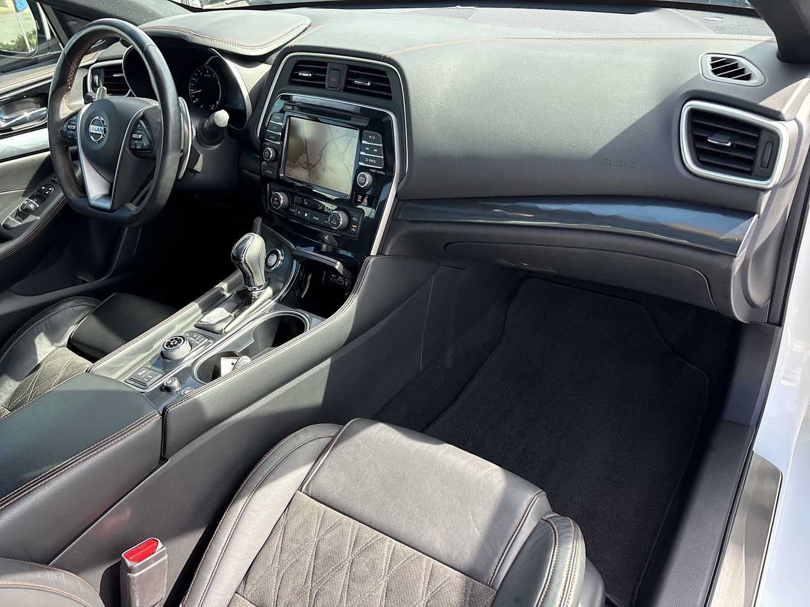 Used 2020 Nissan Maxima SR w/ Illumination Package FWD image 30