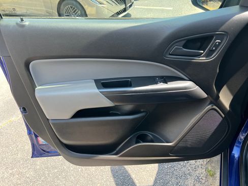 Used 2016 Chevrolet Colorado W/T RWD image 19