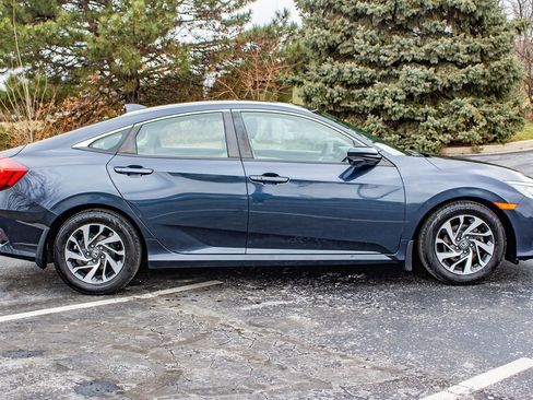 Used 2018 Honda Civic EX image 11