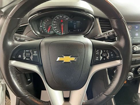Used 2022 Chevrolet Trax LT w/ Driver Confidence Package AWD/4WD image 21
