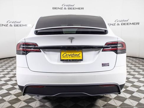 Used 2022 Tesla Model X Plaid image 9