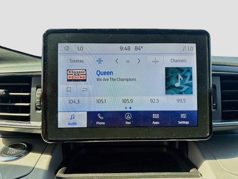 Used 2024 Ford Explorer XLT w/ Equipment Group 202A AWD/4WD image 15
