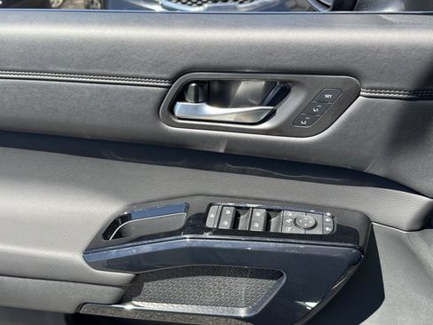New 2026 Nissan Pathfinder Platinum AWD/4WD image 7