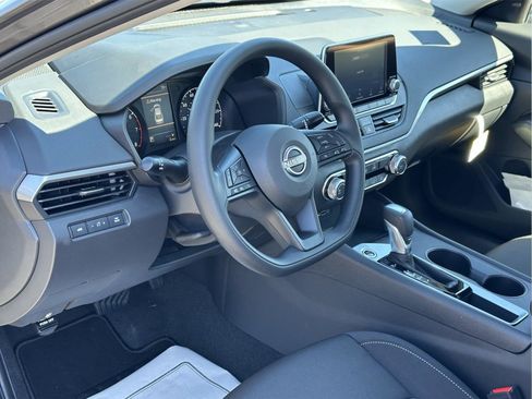 New 2025 Nissan Altima 2.5 S image 12