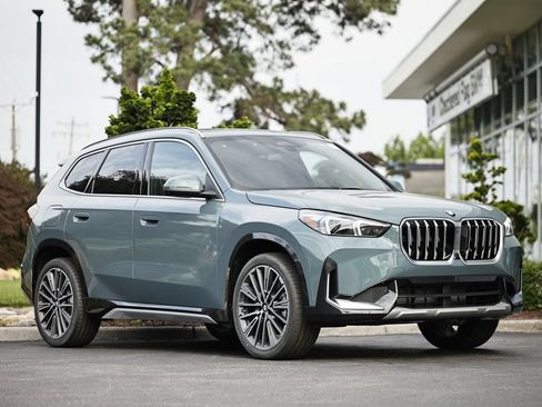 New 2026 BMW X1 xDrive28i w/ Technology Package AWD/4WD image 1