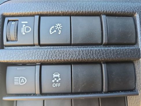 Used 2025 Toyota Tacoma SR5 image 24