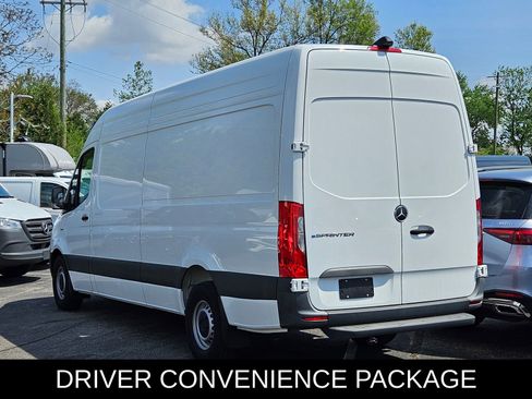 New 2024 Mercedes-Benz eSprinter 170 Cargo image 6