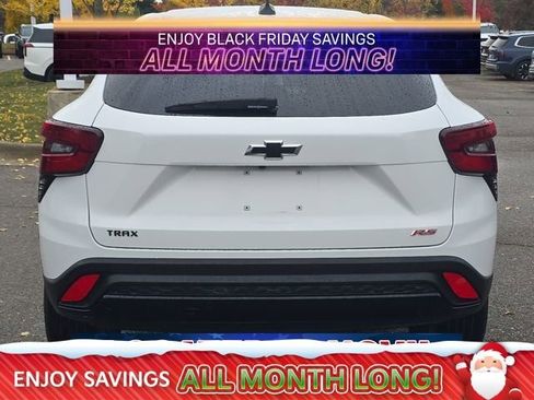 Used 2024 Chevrolet Trax RS w/ Driver Confidence Package image 5