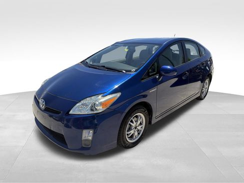 Used 2010 Toyota Prius Five FWD image 2