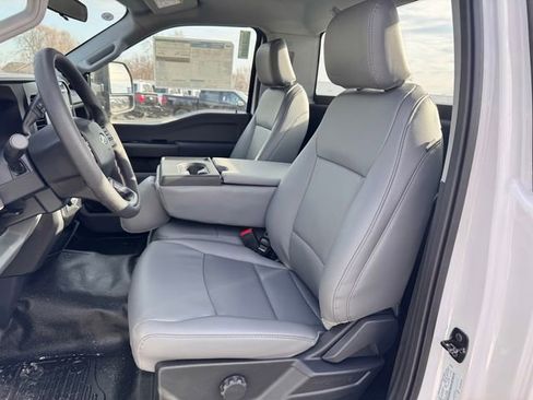 New 2025 Ford F350 XL w/ XL Chrome Package image 17