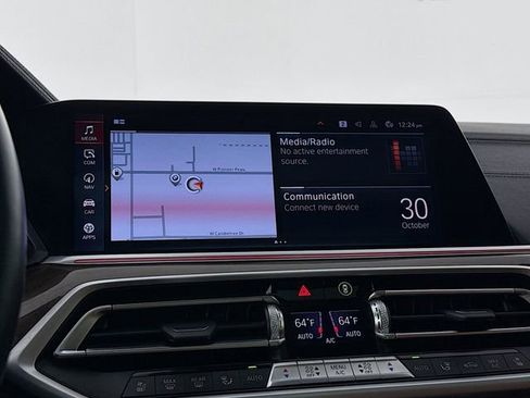 Used 2022 BMW X6 xDrive40i w/ Executive Package image 15