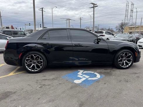 Used 2015 Chrysler 300 S w/ 300S Premium Group image 4