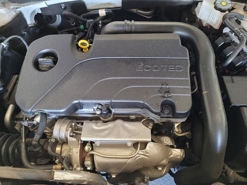 Used 2024 Chevrolet Malibu LT FWD image 30