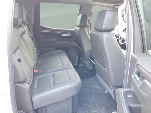 Used 2022 Chevrolet Silverado 1500 LTZ w/ LTZ Premium Package image 19