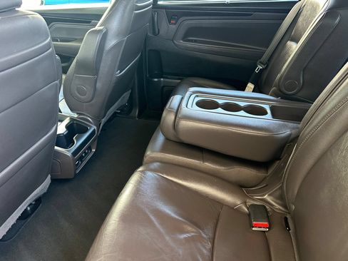 Used 2019 Honda Odyssey Elite image 12