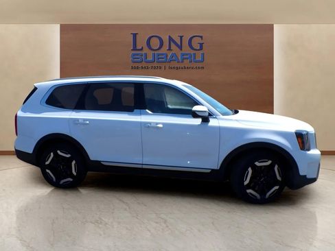 Used 2023 Kia Telluride S w/ S Sunroof Package AWD/4WD image 6
