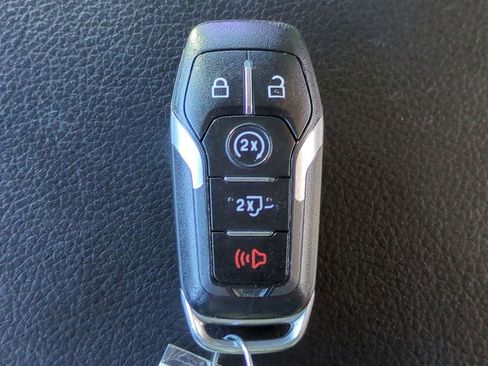 Used 2017 Ford F150 Lariat image 30