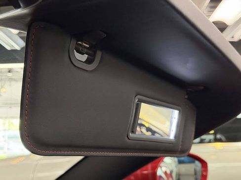 Used 2019 Ferrari Portofino RWD image 32