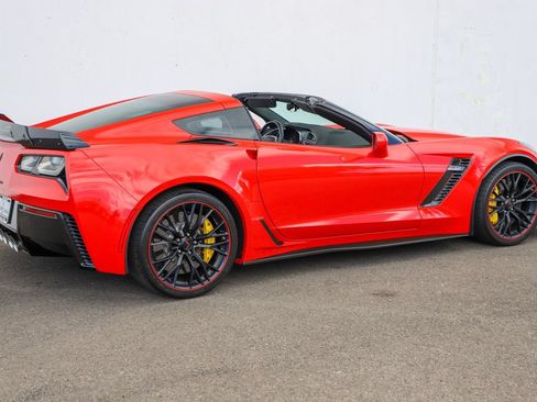 Used 2017 Chevrolet Corvette Z06 w/ Z07 Performance Package RWD image 25