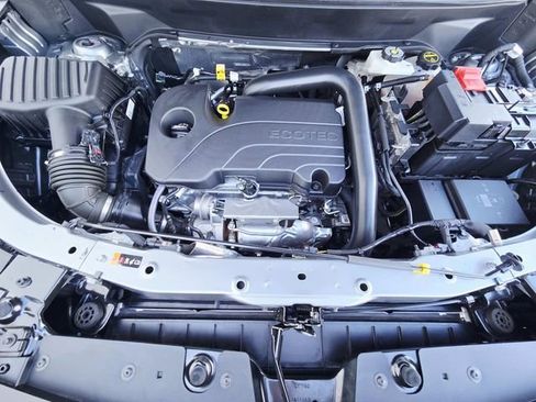 Used 2025 Chevrolet Equinox RS image 13