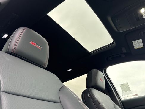 Used 2025 Chevrolet Traverse Z71 image 20