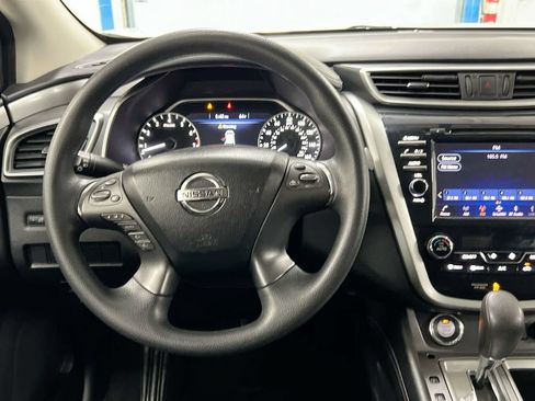 Used 2019 Nissan Murano S FWD image 19