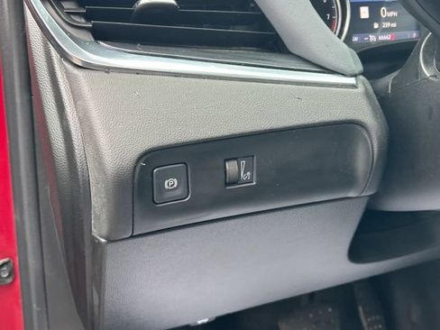Used 2023 Buick Enclave Essence w/ Experience Buick Package FWD image 35