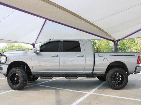 Used 2023 RAM 3500 Laramie AWD/4WD image 2