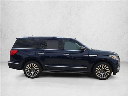 Used 2019 Lincoln Navigator Reserve w/ Cargo Package image 4
