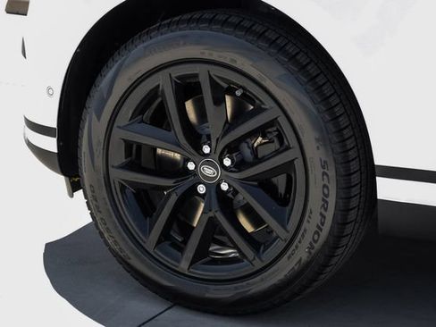 New 2026 Land Rover Range Rover Velar S AWD/4WD image 60