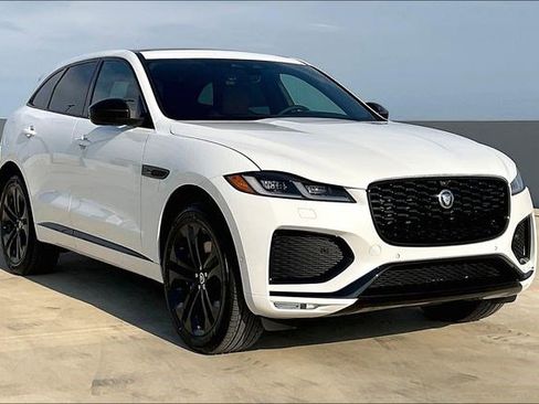 New 2026 Jaguar F-PACE R-Dynamic S image 2