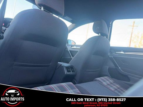Used 2017 Volkswagen GTI Sport image 14