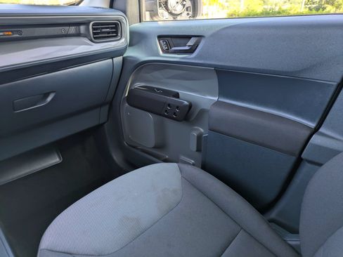 Used 2024 Ford Maverick XL FWD image 17