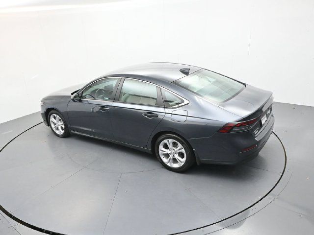Used 2023 Honda Accord LX image 21