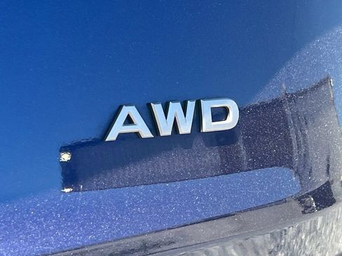 Used 2025 Nissan Rogue SV AWD/4WD image 15