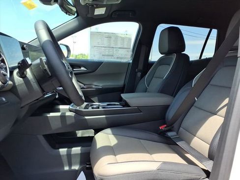 New 2026 Chevrolet Equinox LT AWD/4WD image 7