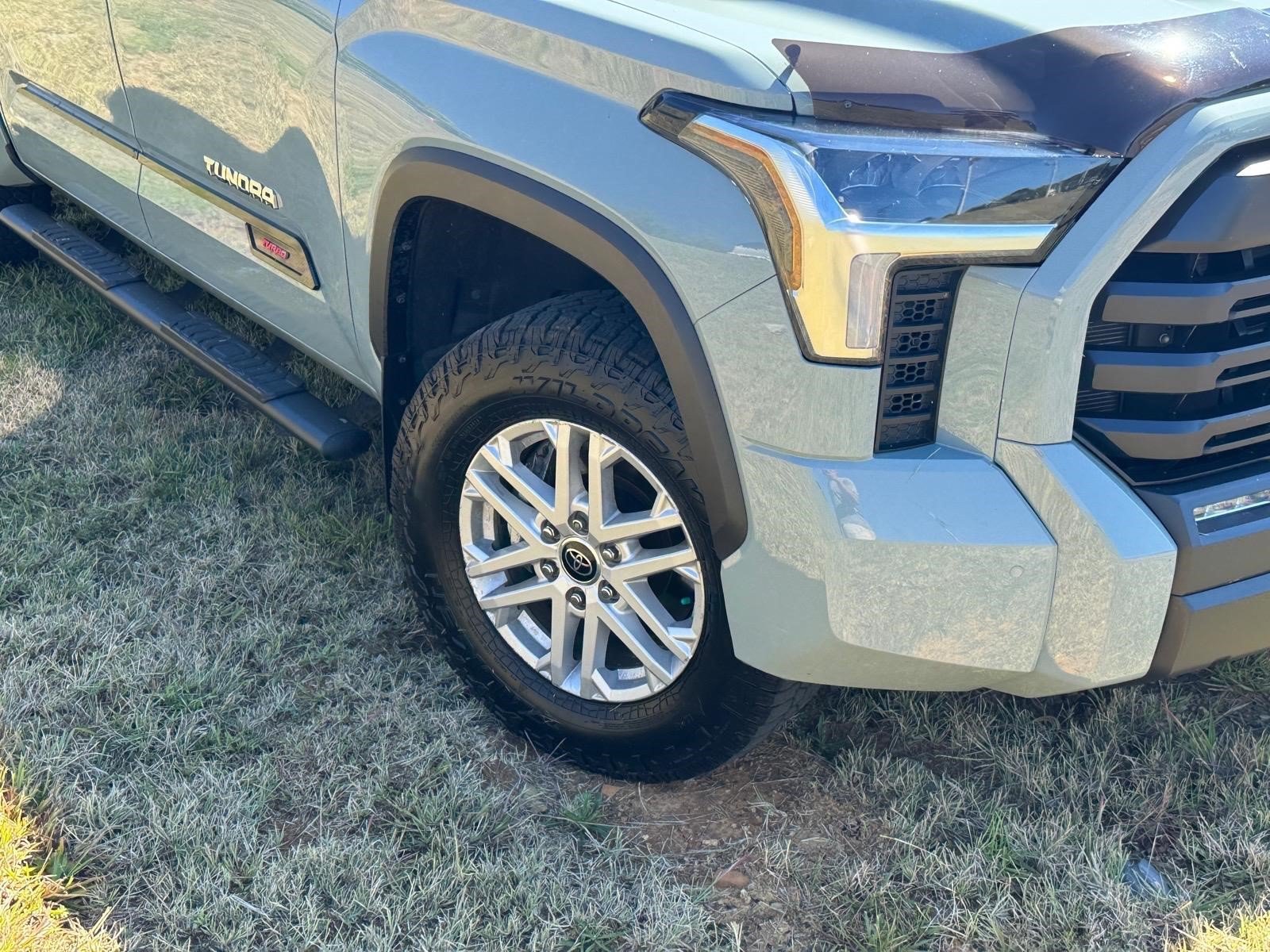 Used 2024 Toyota Tundra SR5 w/ SR5 Premium Package AWD/4WD image 10