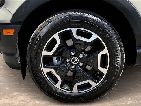Used 2024 Ford Bronco Sport Outer Banks w/ Tech Package AWD/4WD image 34