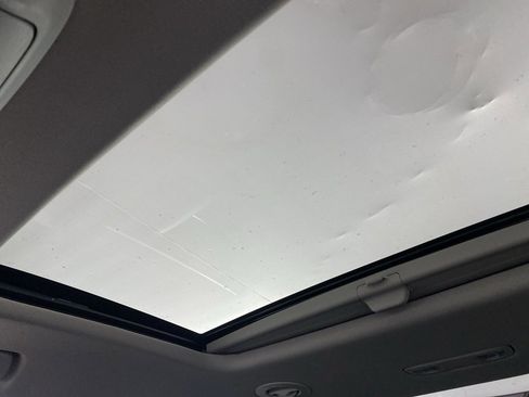 Used 2021 Buick Enclave Avenir w/ Avenir Technology Package image 15