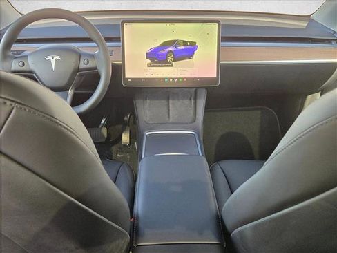 Used 2024 Tesla Model Y Long Range image 17