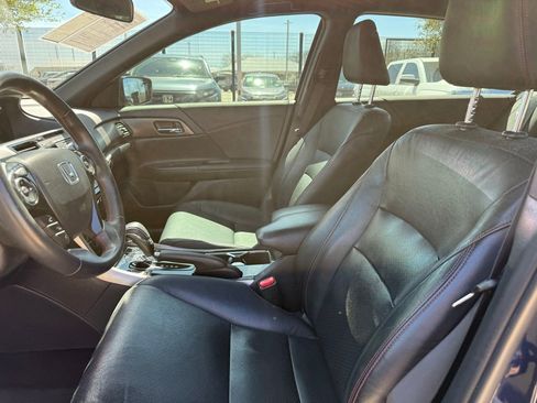 Used 2017 Honda Accord Sport Special Edition image 9