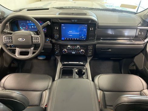 New 2026 Ford F250 Lariat w/ Black Appearance Package AWD/4WD image 17