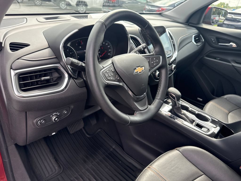Certified 2024 Chevrolet Equinox Premier FWD image 17