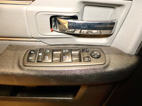 Used 2023 RAM 1500 Classic SLT w/ Trailer & Traction Group image 37