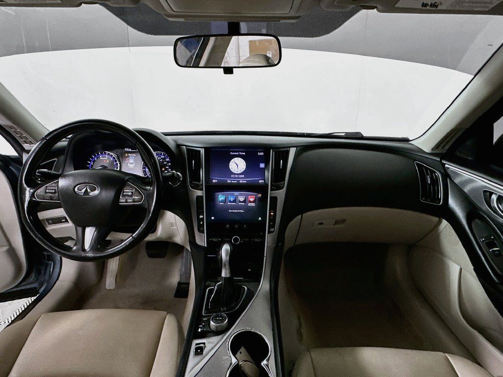 Used 2015 INFINITI Q50 w/ Moonroof Package RWD image 3